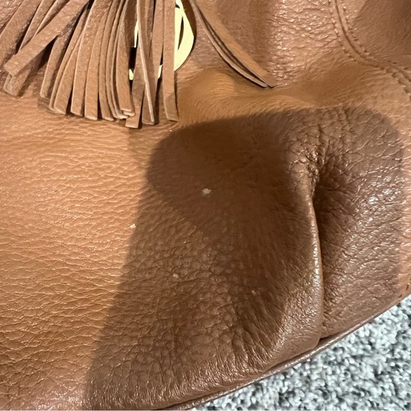 Michael Kors Astor Ring Large Tote Handbag Brown Pebbled Leather Gold Hardware - Picture 5 of 13